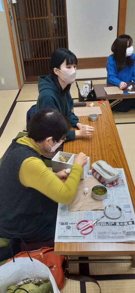 プリザーブドフラワーの缶かざりをつくろう
【岡山東エリア万富千種コープ委員会】