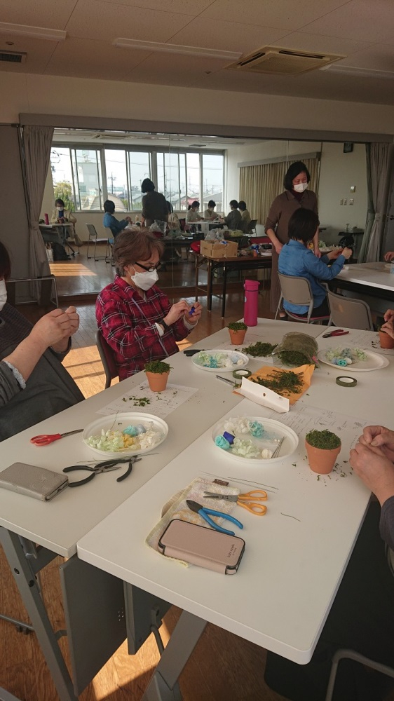 プリザーブドフラワー　小物作り
【岡山西エリア東畦コープ委員会】