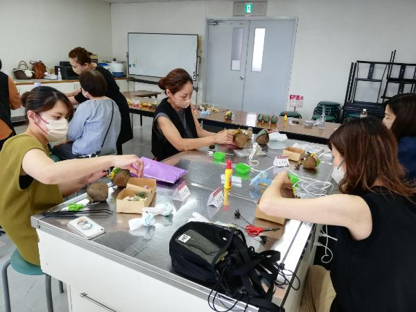 幸せを呼ぶブッダナッツのアレンジメントを作ろう♡【岡山東エリア西大寺　豊コープ委員会】