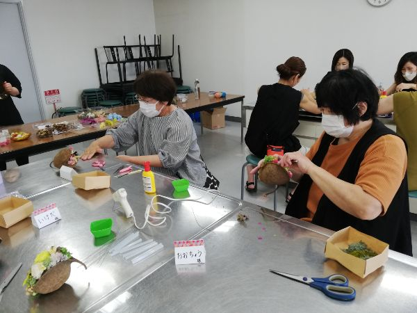 幸せを呼ぶブッダナッツのアレンジメントを作ろう♡【岡山東エリア西大寺　豊コープ委員会】