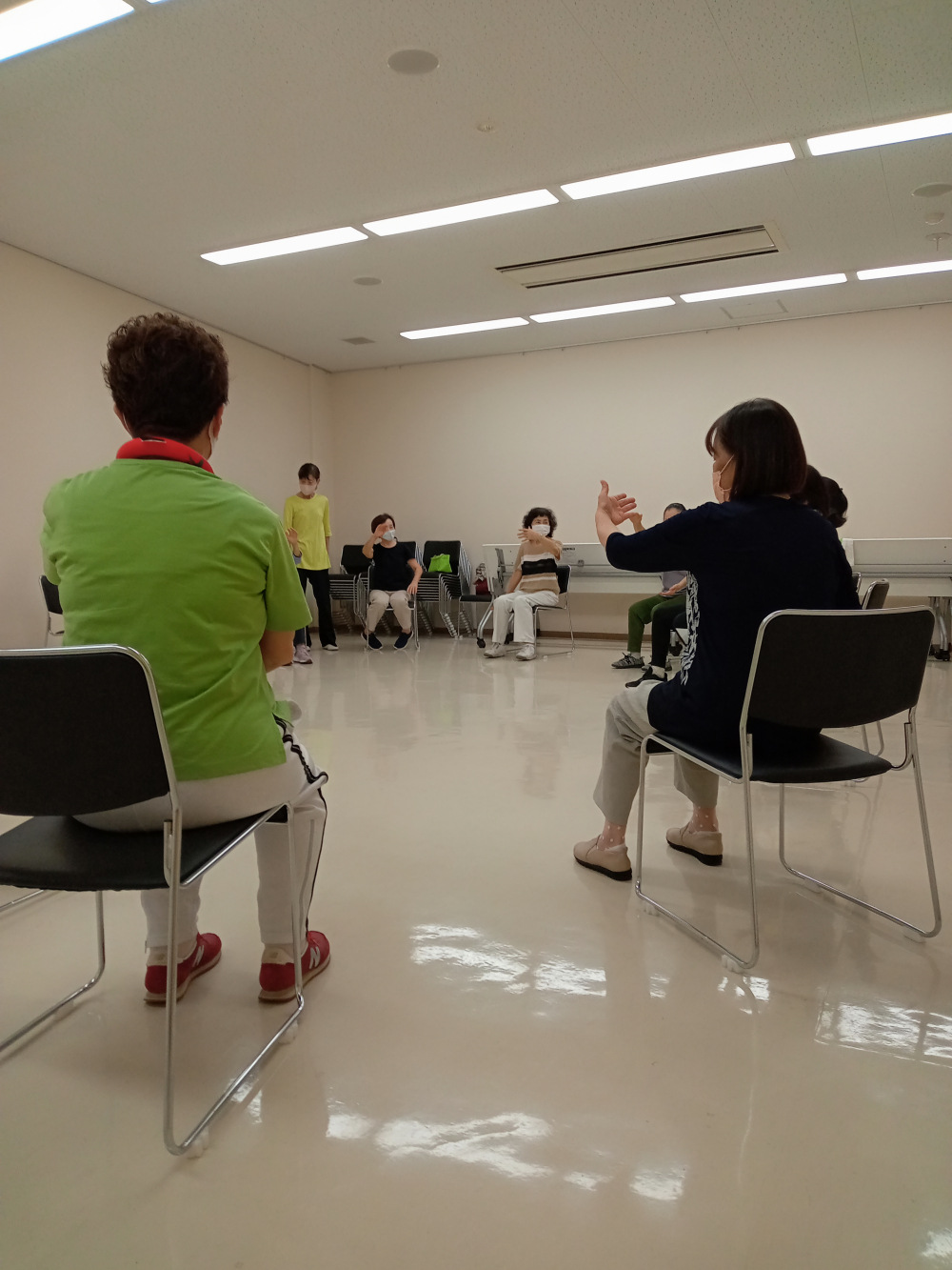 "太極拳の技を使って"ゆるっとストレッチ
【岡山西エリア灘崎コープ委員会】
