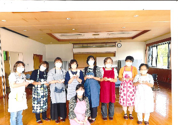 ハロウィンを和菓子で楽しもう♪
【岡山東エリア香登・西鶴山コープ委員会】