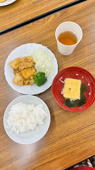 『安心安全のコープ岡山鶏を食べてみよう～』
【井笠エリア里庄コープ委員会】