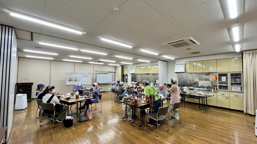 『安心安全のコープ岡山鶏を食べてみよう～』
【井笠エリア里庄コープ委員会】