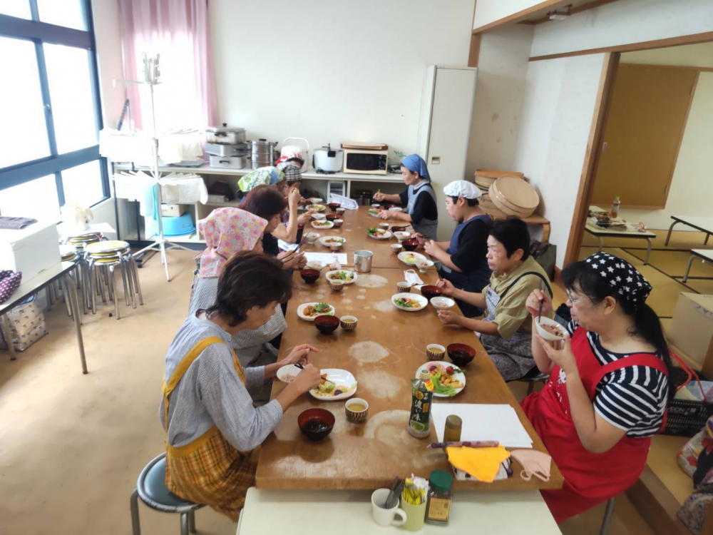 アメリカ風中華料理オレンジチキンを味わおう　
【美作エリア作東コープ委員会】