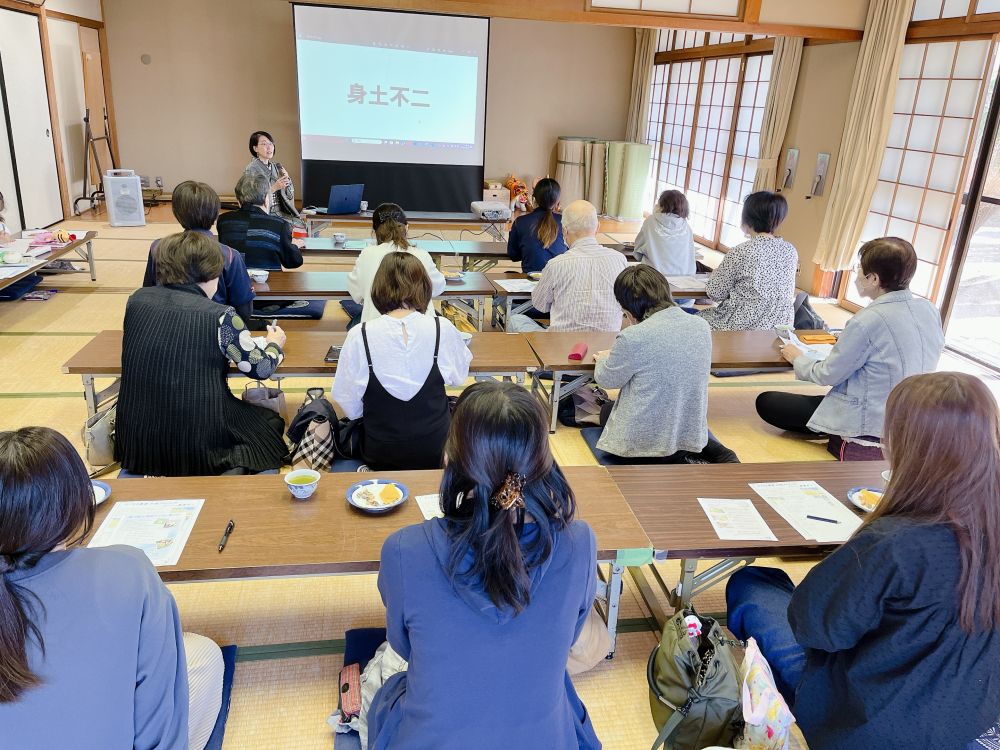 テレビでは教えてくれない　野菜の栄養価の話
【岡山西エリア中山コープ委員会】