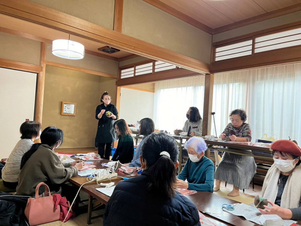幸運の実　ブッダナッツオーナメントを作りませんか?
【岡山西エリア鹿田コープ委員会】