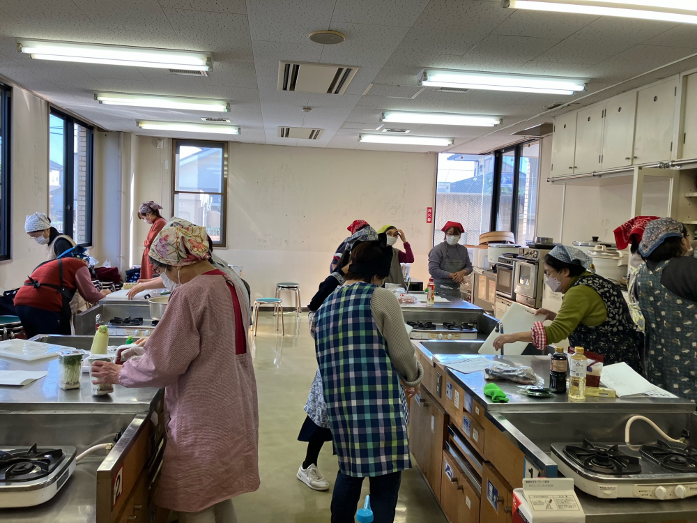 年末おすすめ商品を試食しよう!
【岡山西エリア三門コープ委員会】