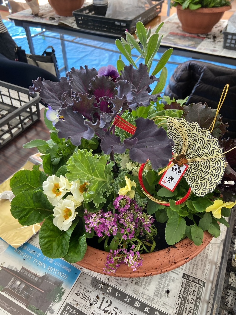 お花の寄せ植えを楽しもう
【美作エリア久米北コープ委員会】