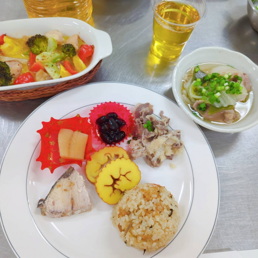 Xmas&迎春　おすすめ商品試食会
【倉敷エリア上成コープ委員会】