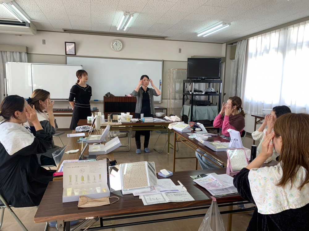 美肌レッスン体験会
【岡山西エリア横井コープ委員会】