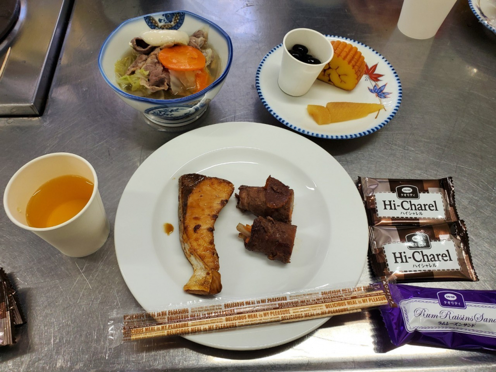 年末のおすすめ商品　試食会
【岡山西エリア足守南コープ委員会】