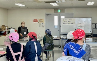 コープ産直こめたまご　こだわりを知って・調理して・食べて納得
【岡山東エリアCコレ商品学習実行委員会】