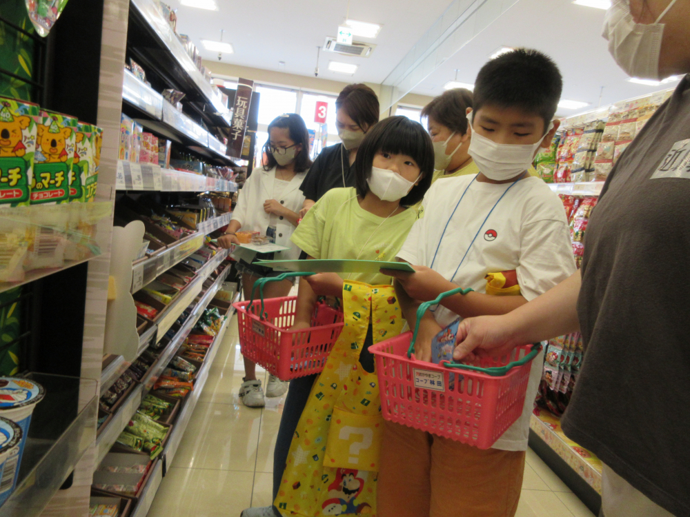 教えて桑守先生!親子で学ぼうおやつのえらびかた　～よく見て買い物してみよう!～
【美作エリアたべるたいせつと商品PJ】