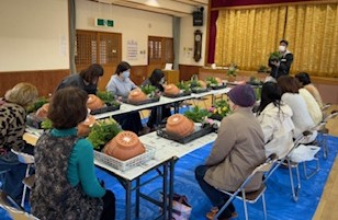 季節の寄せ植えしませんか
【美作エリア一宮コープ委員会】