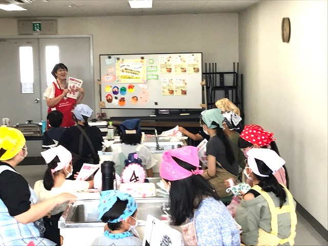 産直提携10周年!コープおかやま若鶏　親子でおいしさのヒミツを学ぼう
【岡山東エリアたべる・たいせつPJ】