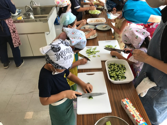 産直提携10周年!コープおかやま若鶏　親子でおいしさのヒミツを学ぼう
【岡山東エリアたべる・たいせつPJ】