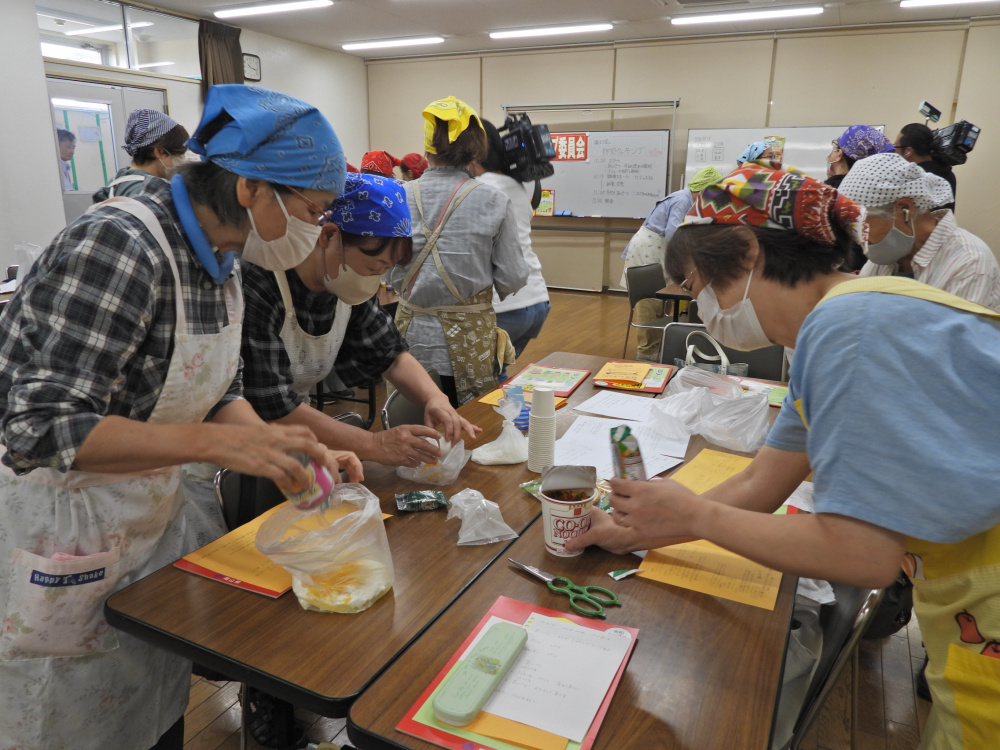 備えて安心　防災クッキング
【井笠エリアラブ♡コープ委員会】