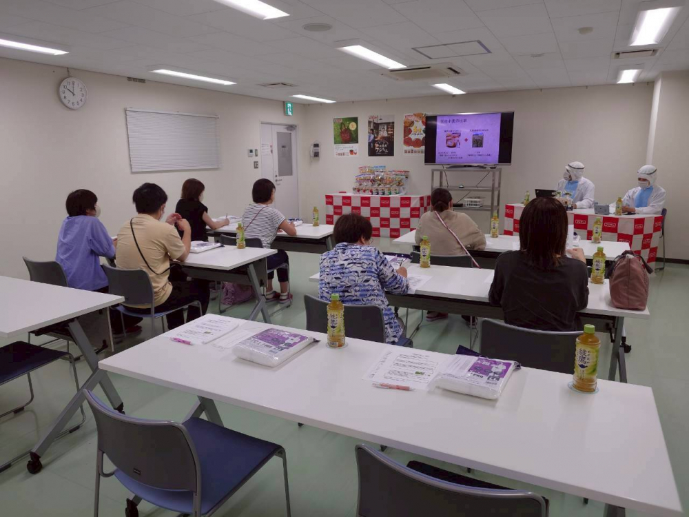 (株)中国フジパン ~生協食パンの製造工程見学と商品特長の説明~
【岡山東エリア西大寺 豊コープ委員会】