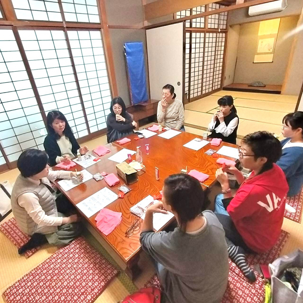 自分でできるハンドマッサージ講座
【井笠エリア矢掛コープ委員会】