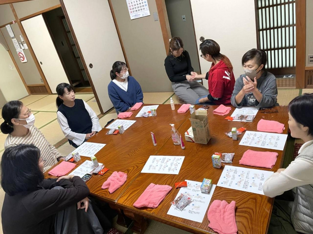 自分でできるハンドマッサージ講座
【井笠エリア矢掛コープ委員会】