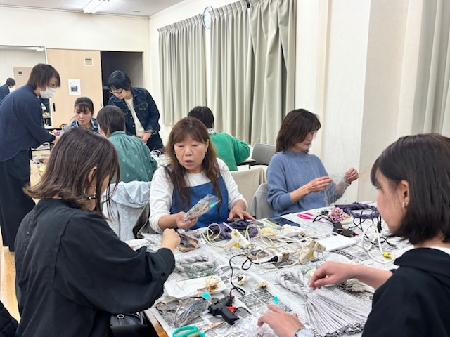 お正月を彩るお飾りを作ってみませんか
【倉敷エリア琴浦西コープ委員会】