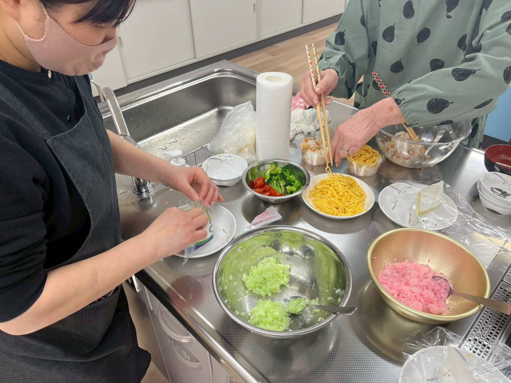 作ってみよう❣ひなまつり寿司❣
【美作エリア作東コープ委員会】