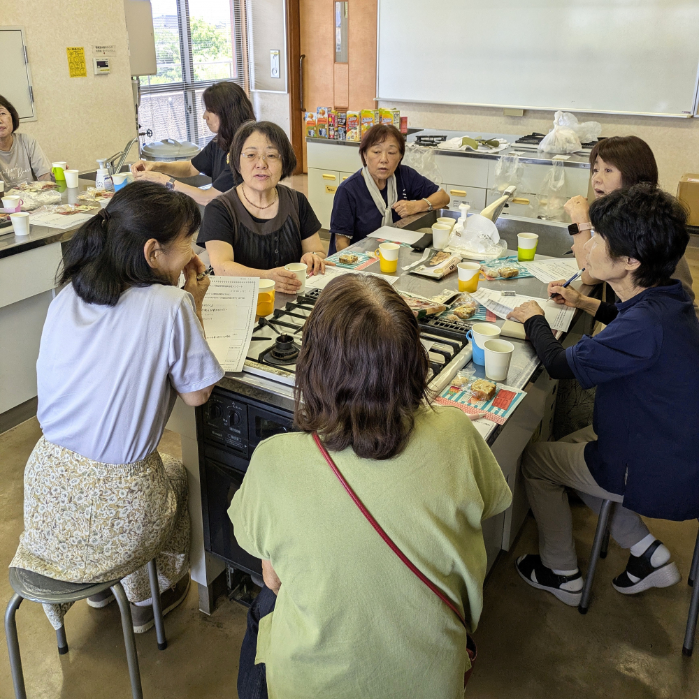 トップ産業(株)商品セミナー　～お掃除のコツを一緒に学びませんか!～
【岡山西エリア福田コープ委員会】