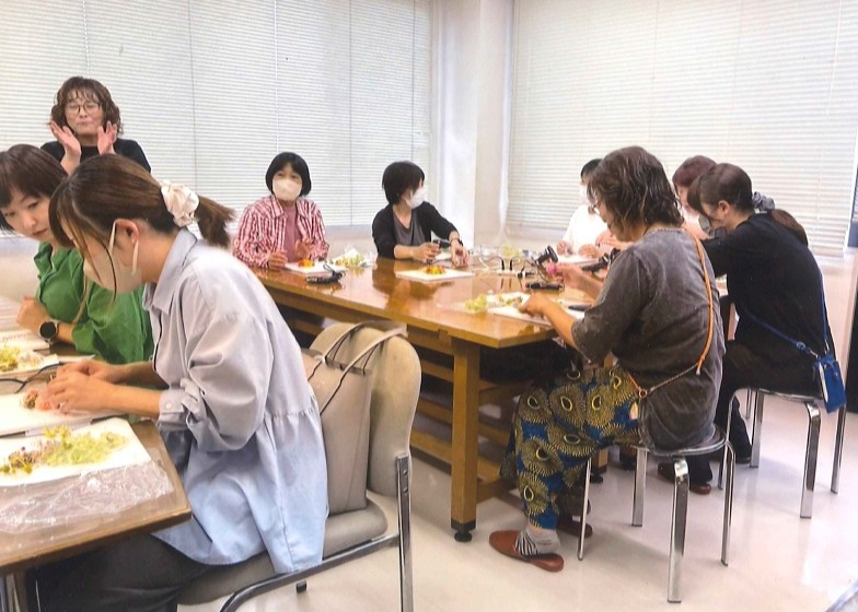 ✧✧お花で楽しむ　キャンバスボード✧✧
【岡山東エリア香登・西鶴山コープ委員会】