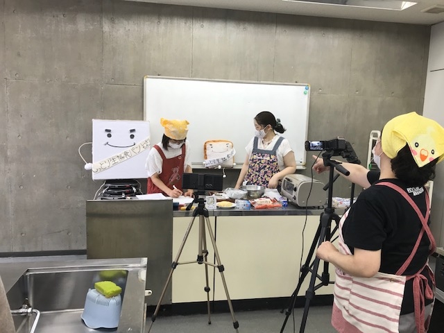 ZOOMで親子クッキング∼オンラインでランチを作ろう!～
【岡山西エリアのびのびPJ】