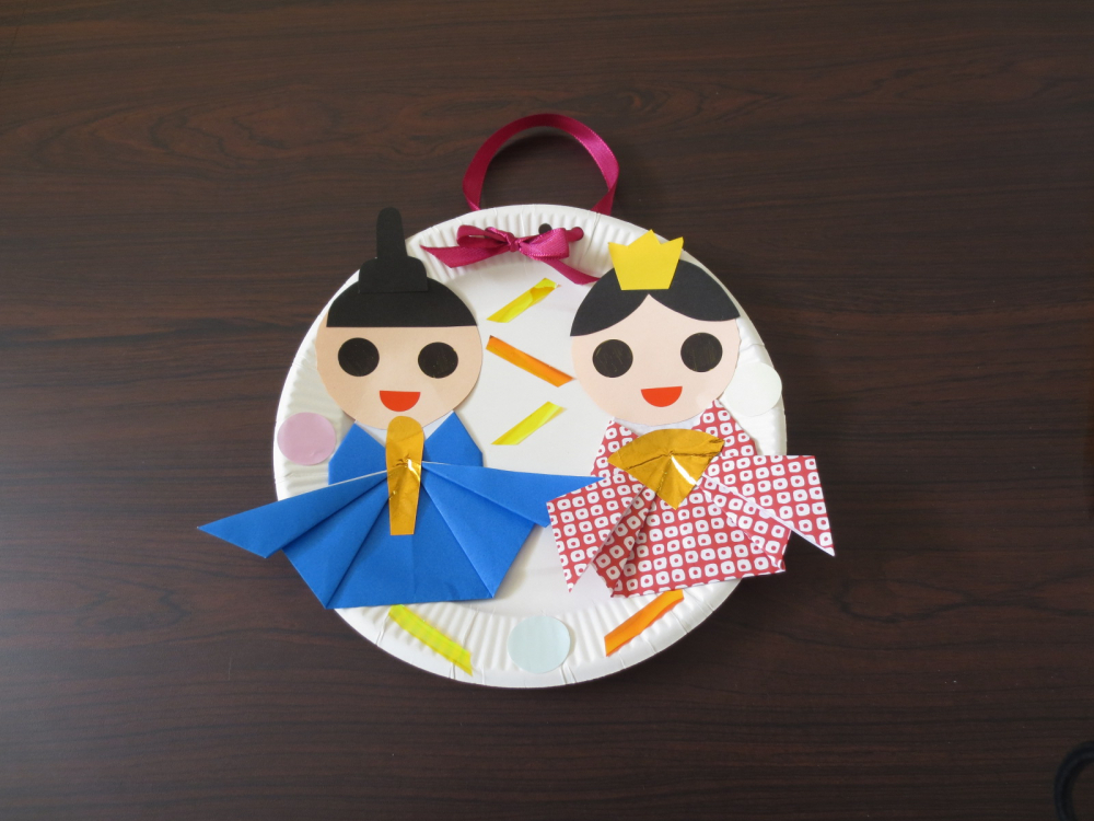 予約制子育てひろば～みんなでひなまつりをお祝いしよう～
【岡山西エリアのびのび委員会】