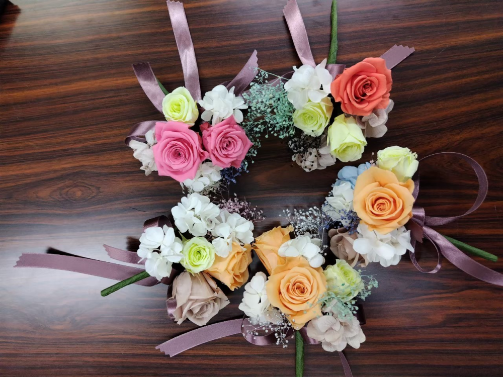 ハレの日に彩りを!!~プリザーブドフラワーでコサージュをつくろう~
【岡山東エリア政田コープ委員会】