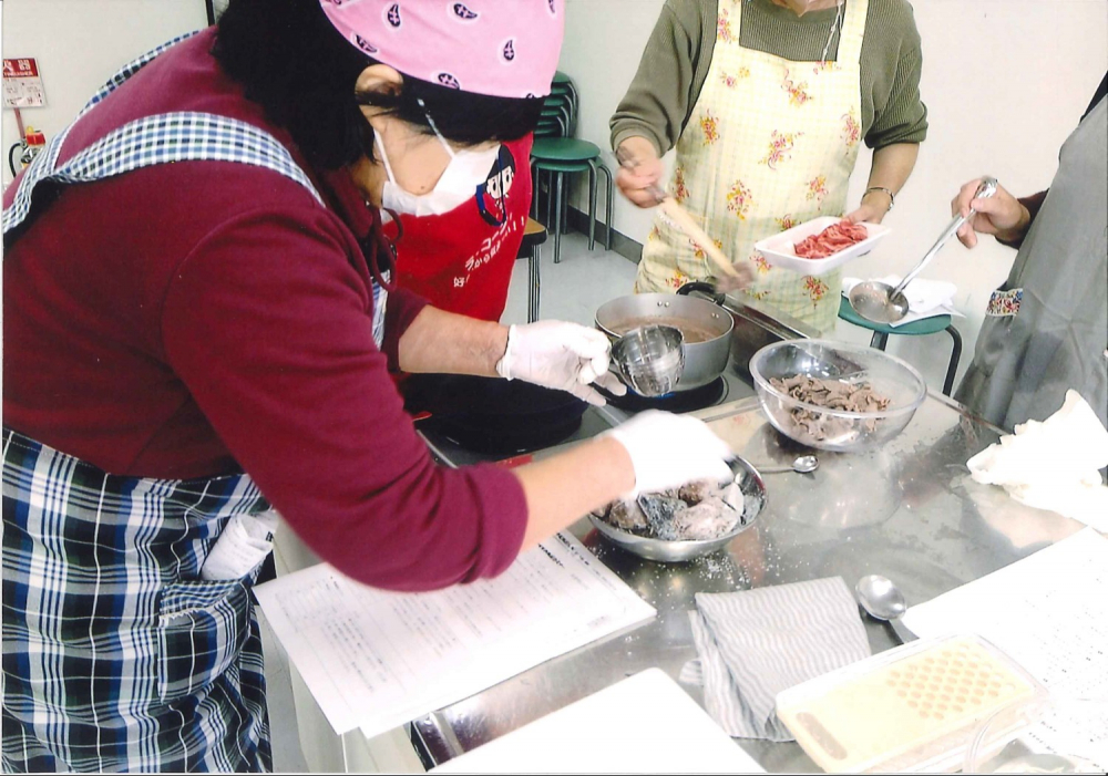 COOP商品で迎春料理教室
【岡山東エリア山南コープ委員会】