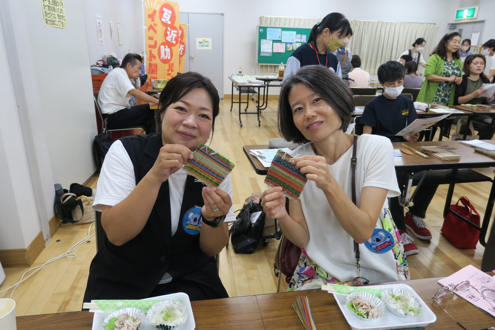 シニアサロンここわ「い草を使ってコースターを作ろう」
【倉敷エリア平和とくらしPJ】